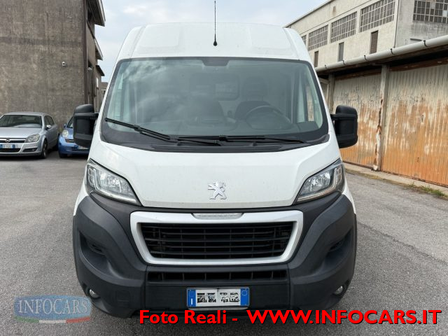 PEUGEOT Boxer usata, con Servosterzo