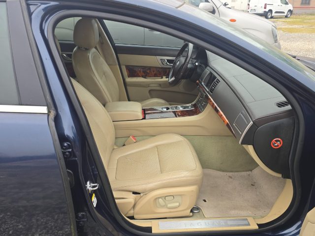 JAGUAR XF usata, con ESP