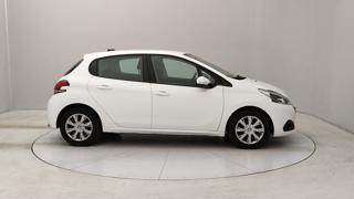 PEUGEOT 208 usata, con Autoradio
