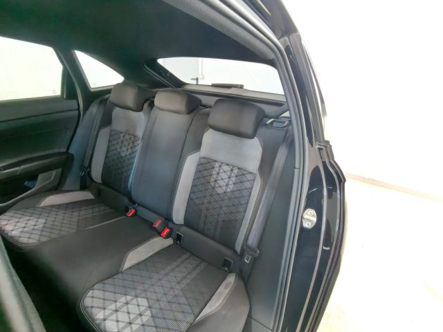 VOLKSWAGEN Taigo usata, con Servosterzo