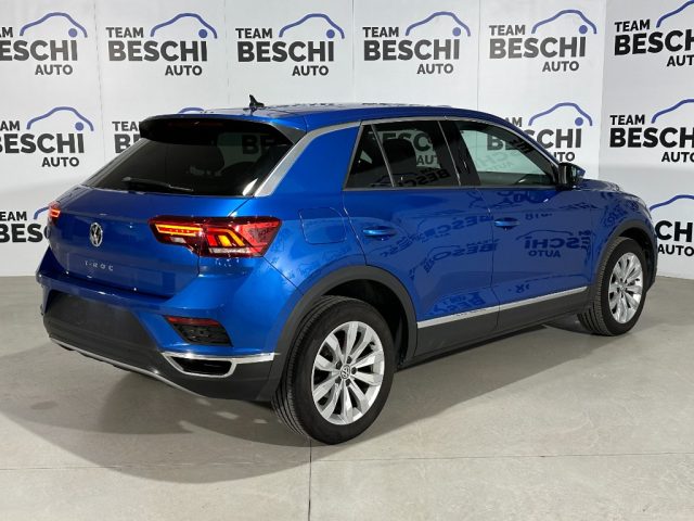 VOLKSWAGEN T-Roc usata, con Autoradio