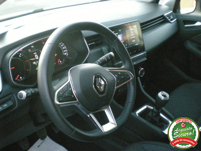 RENAULT Clio usata, con Fari LED