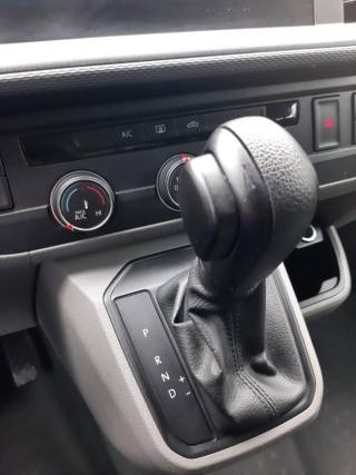 VOLKSWAGEN Transporter usata, con Apple CarPlay