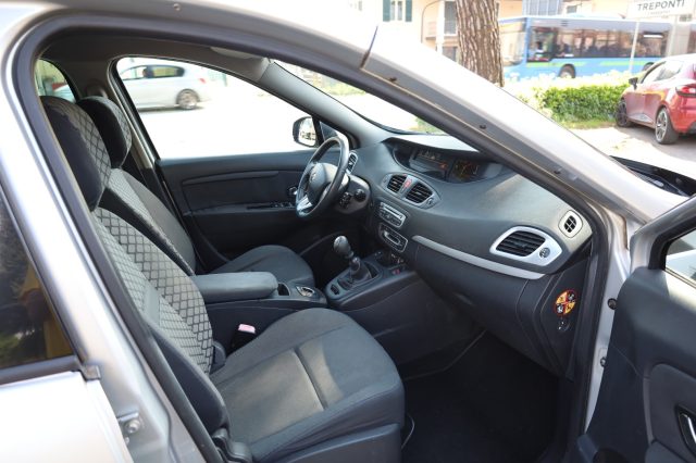 RENAULT Scenic usata 91