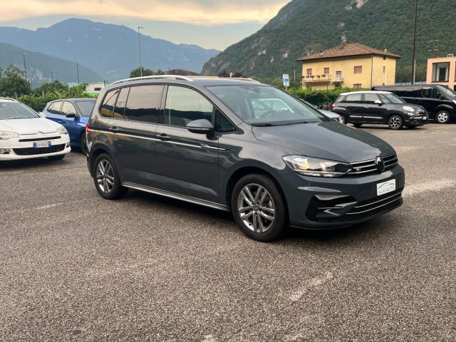 VOLKSWAGEN Touran usata, con Airbag