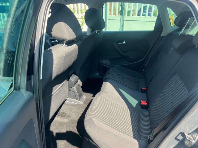 VOLKSWAGEN Polo usata, con Autoradio