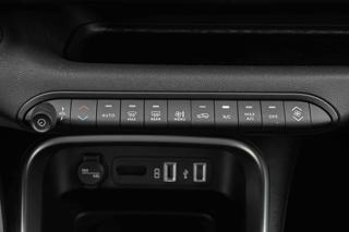 JEEP Avenger usata, con Volante in pelle