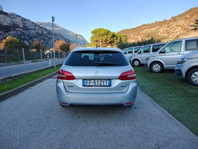 PEUGEOT 308 usata, con Airbag Passeggero
