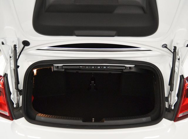 VOLKSWAGEN Maggiolino usata, con Controllo automatico clima