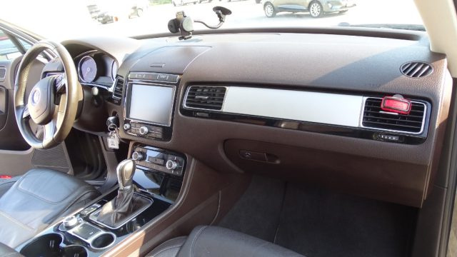 VOLKSWAGEN Touareg usata 85