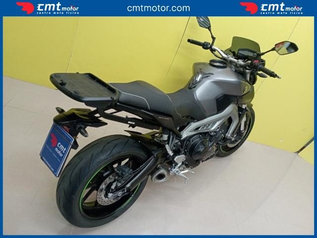 YAMAHA MT-09 usata 14