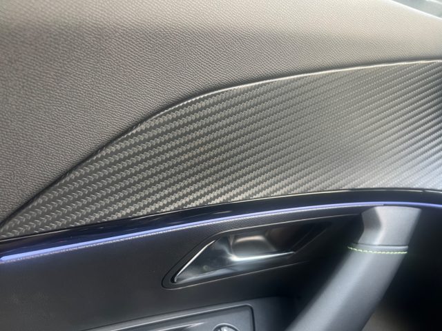 PEUGEOT 2008 usata, con Volante multifunzione