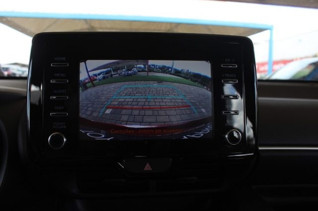 TOYOTA Yaris usata, con Specchietti laterali elettrici