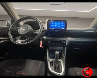 TOYOTA Yaris usata, con Servosterzo