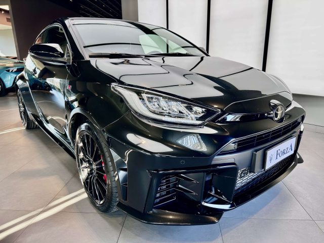 TOYOTA Yaris usata, con Airbag laterali