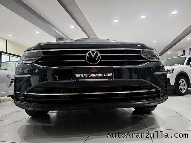 VOLKSWAGEN Tiguan usata, con Autoradio digitale