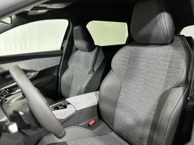 PEUGEOT 5008 usata, con Riconoscimento dei segnali stradali