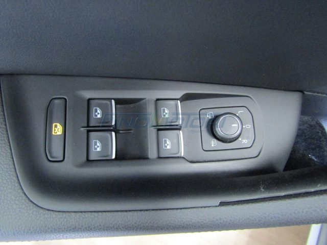 VOLKSWAGEN Passat Alltrack usata, con Park Distance Control