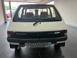 PEUGEOT 205 usata 4