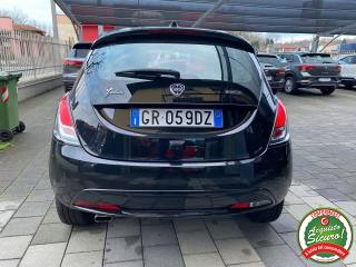 LANCIA Ypsilon usata, con Autoradio