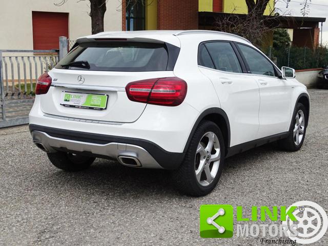 MERCEDES-BENZ GLA 180 usata, con Sistema di navigazione