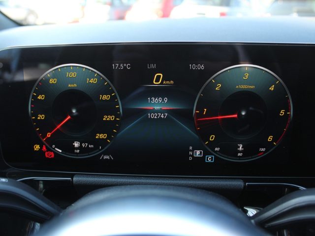 MERCEDES-BENZ B 180 usata, con Luci diurne LED