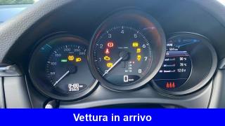 PORSCHE Macan usata, con Boardcomputer
