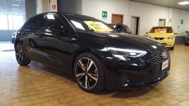 VOLKSWAGEN Golf usata 31