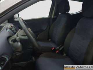 LANCIA Ypsilon usata, con Fendinebbia