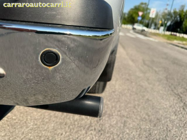 NISSAN Navara usata, con Alzacristalli elettrici