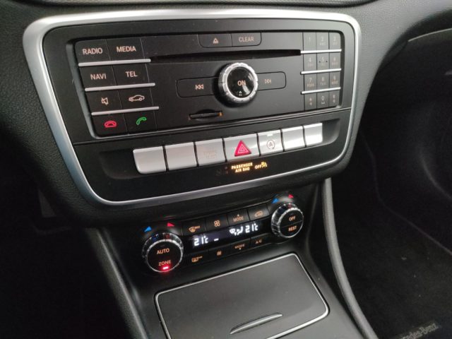 MERCEDES-BENZ GLA 180 usata, con Volante in pelle