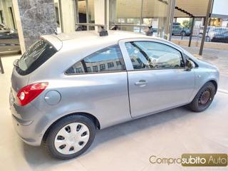 OPEL Corsa usata, con Climatizzatore