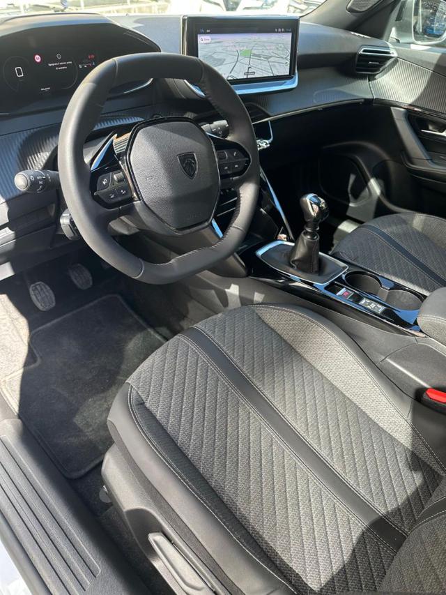 PEUGEOT 2008 usata, con Boardcomputer