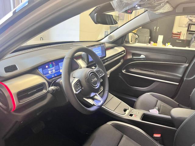 JEEP Avenger usata, con USB