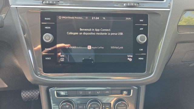 VOLKSWAGEN Tiguan usata, con Bracciolo