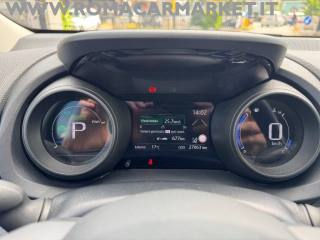 TOYOTA Yaris usata, con Bracciolo