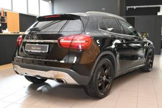 MERCEDES-BENZ GLA 180 usata 2