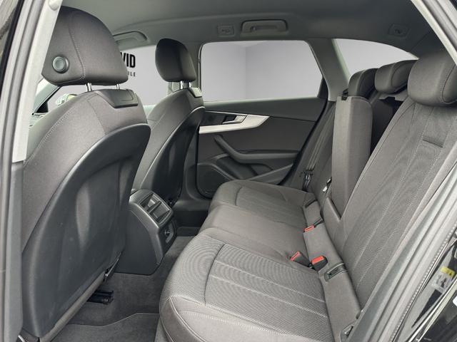 AUDI A4 usata, con Controllo automatico clima