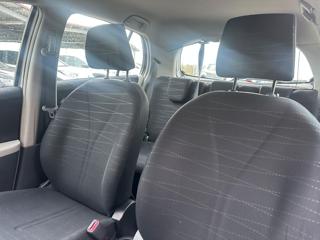 TOYOTA Yaris usata 18