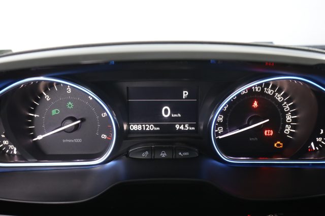 PEUGEOT 2008 usata 12