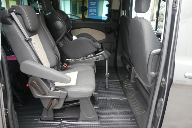 FORD Tourneo Custom usata, con Pneumatici estivi