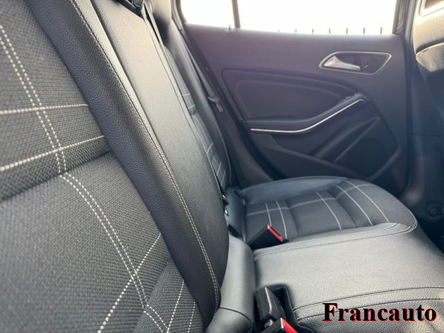 MERCEDES-BENZ GLA 180 usata, con Controllo trazione