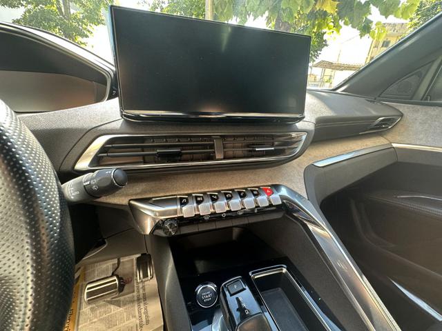 PEUGEOT 3008 usata, con Interni in pelle