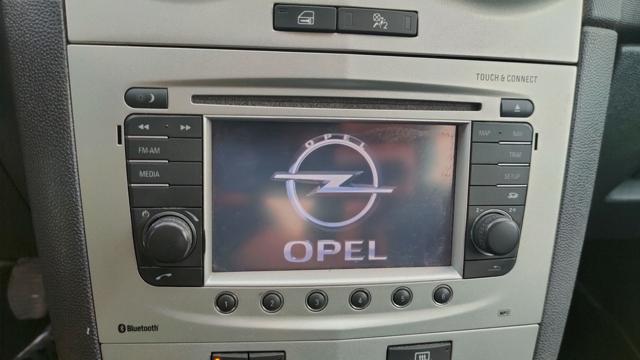 OPEL Corsa usata, con Servosterzo