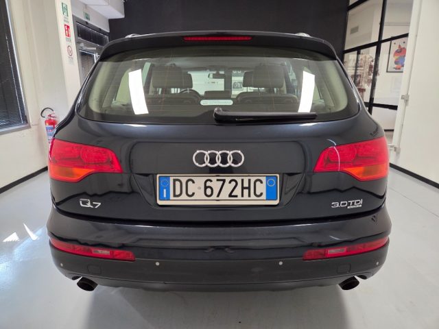 AUDI Q7 usata, con Autoradio