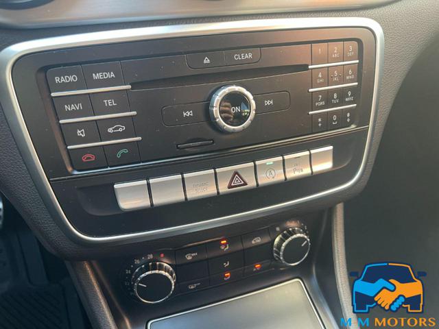 MERCEDES-BENZ CLA 200 usata, con Controllo automatico clima