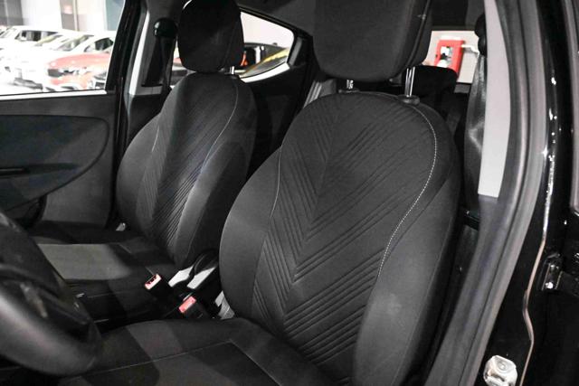 LANCIA Ypsilon usata, con Park Distance Control
