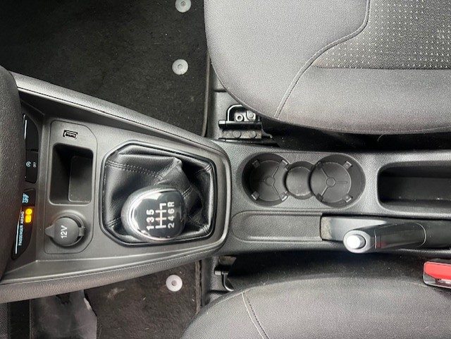 FORD Transit Courier usata, con Bluetooth