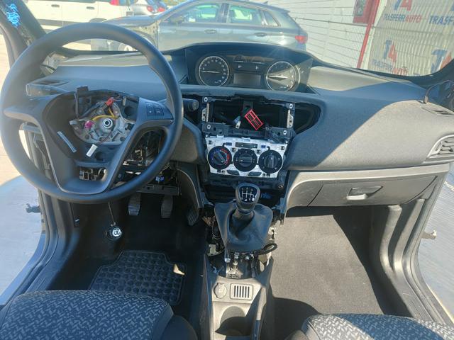 LANCIA Ypsilon usata, con ESP