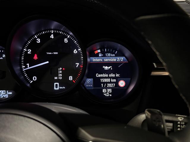 PORSCHE Macan usata, con Park Distance Control